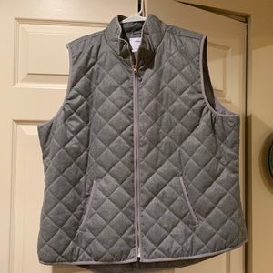 Light weight quilted vest